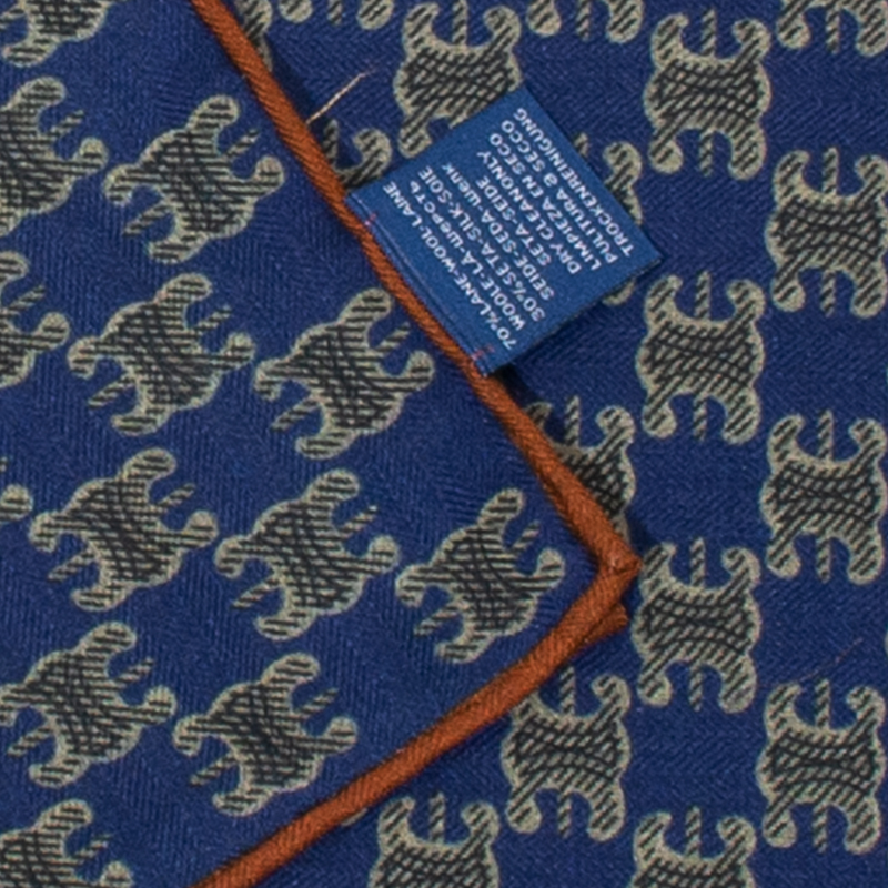 Warm Double-Sided Monogram Pri - مراجعة Monogrammed Handkerchief وسعره